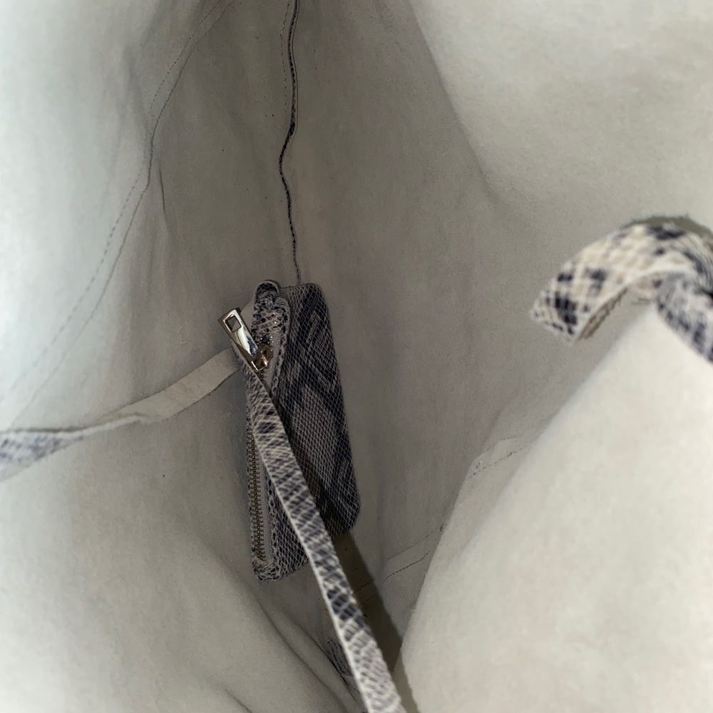 Persaman New York Gray Snakeskin Handbag - Picture 6 of 7